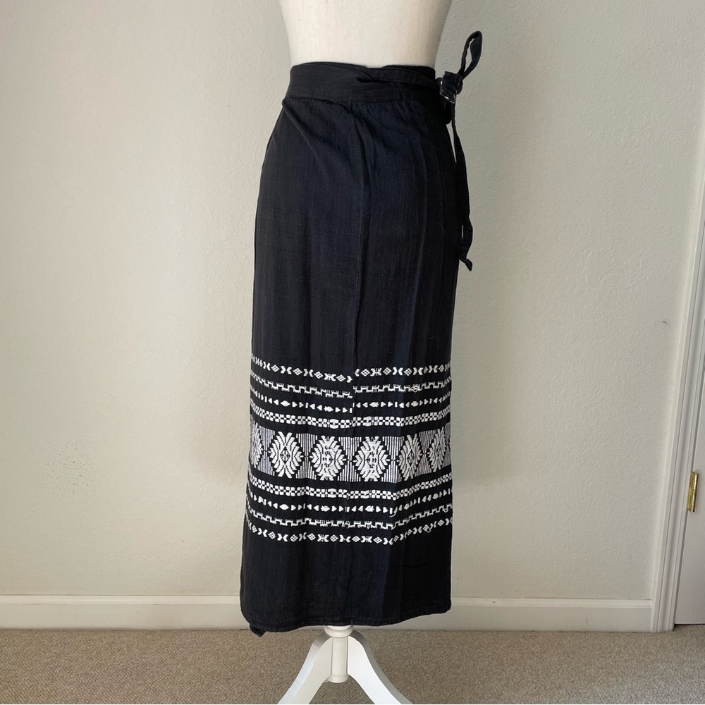VINTAGE WOVEN COTTON EMBROIDERED MAXI MIDI WRAP SKIRT - Picture 5 of 11